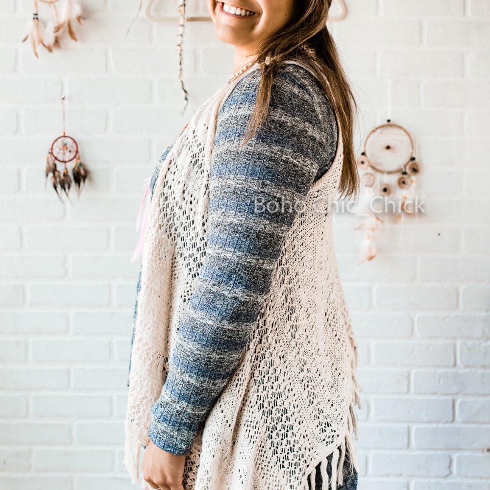 Long sleeve knit knot top